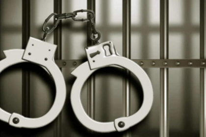 Bangladeshi woman held with fake passport