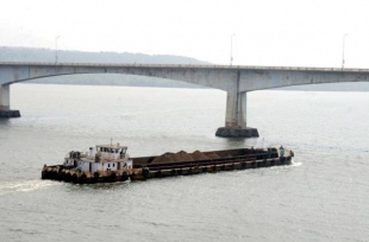 Barge owners seek govt assistance to arrest plummeting trade deficits