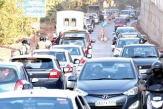 Barricade-made jam cripples commuters at Cortalim