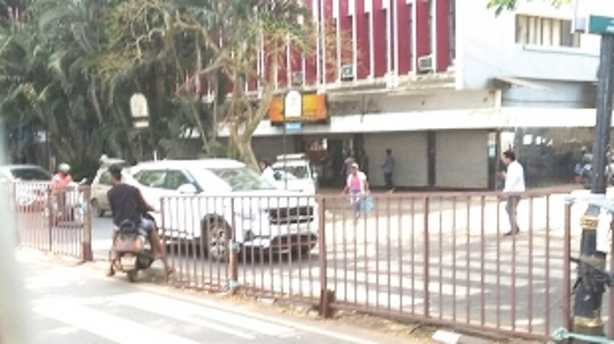 Barricades removed at Panjim market bus stop