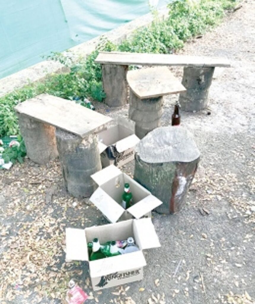 Bars on roads at Benaulim ‘illegal’