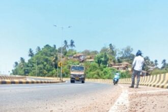 Bauxite stones lying by the roadsides pose danger  to two-wheeler riders