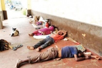 Beggar problems back outside MMC building