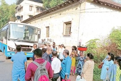 Belagavi KTC bus breaks down, passengers inconvenienced