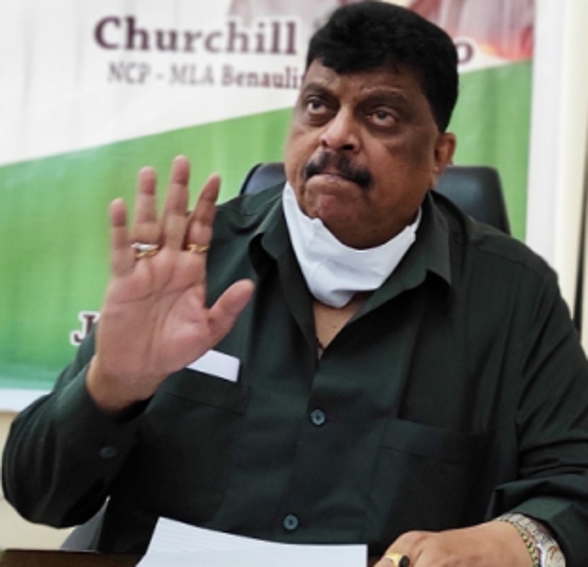 Benaulim MLA  extends support  to farmers