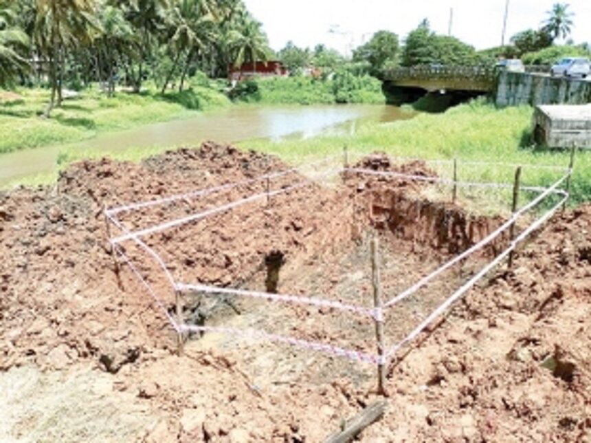 Benaulim villagers protest excavation works on the edge of River Sal