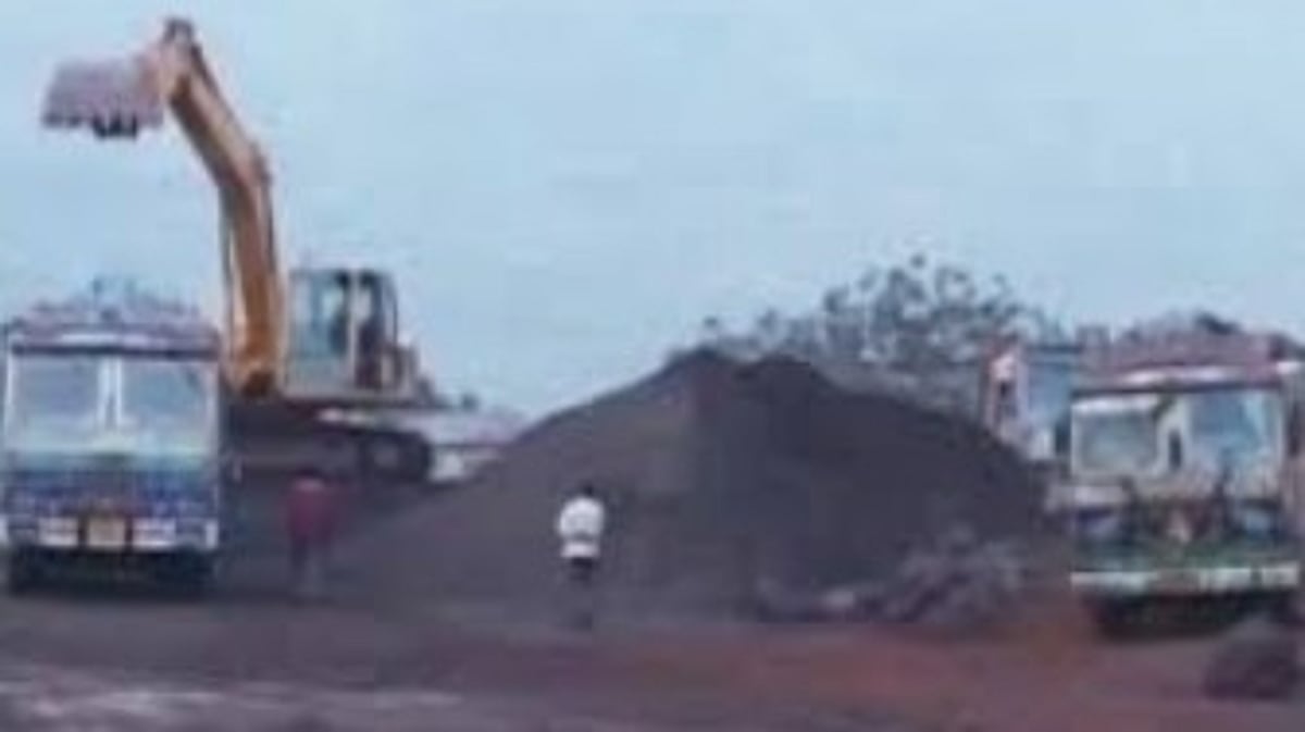 Bengaluru Court Postpones Judgment in Karnataka Illegal Mining Scam Involving Goa Minister