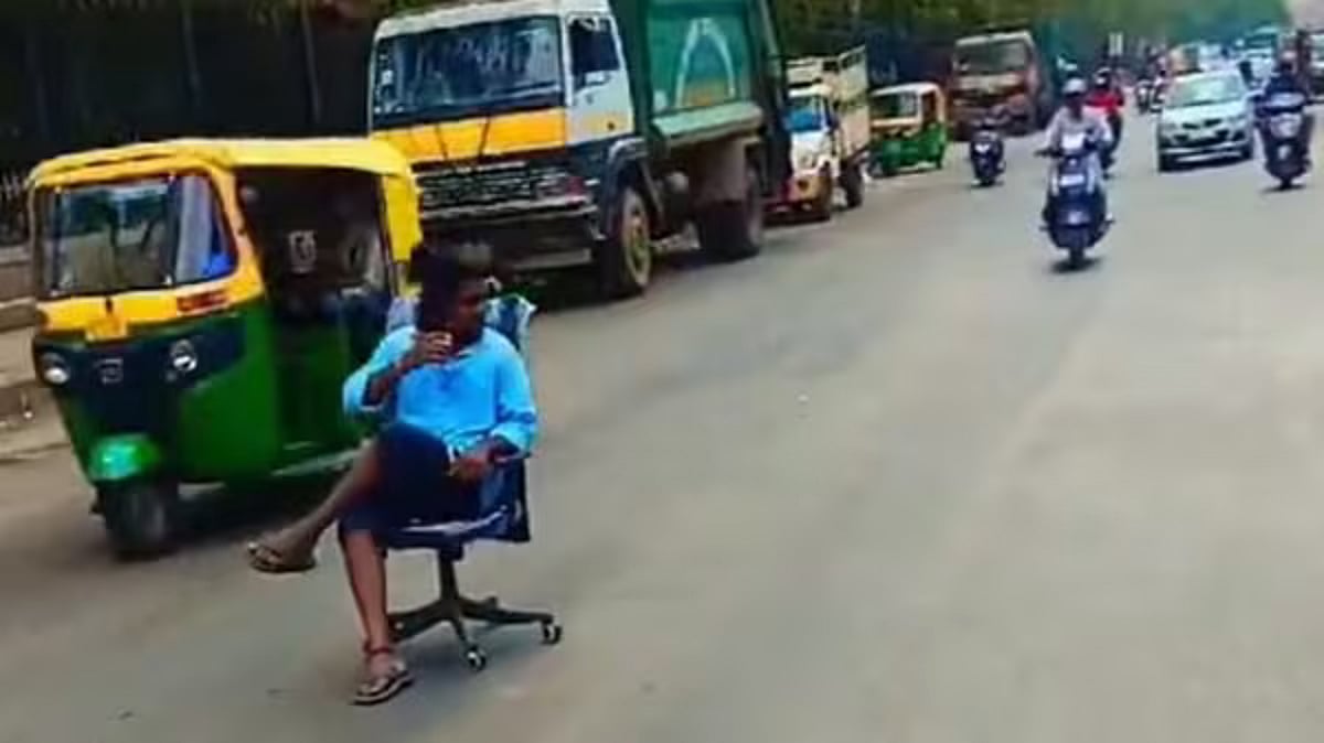 Bengaluru man arrested after sipping tea in the middle of a busy road; video goes viral