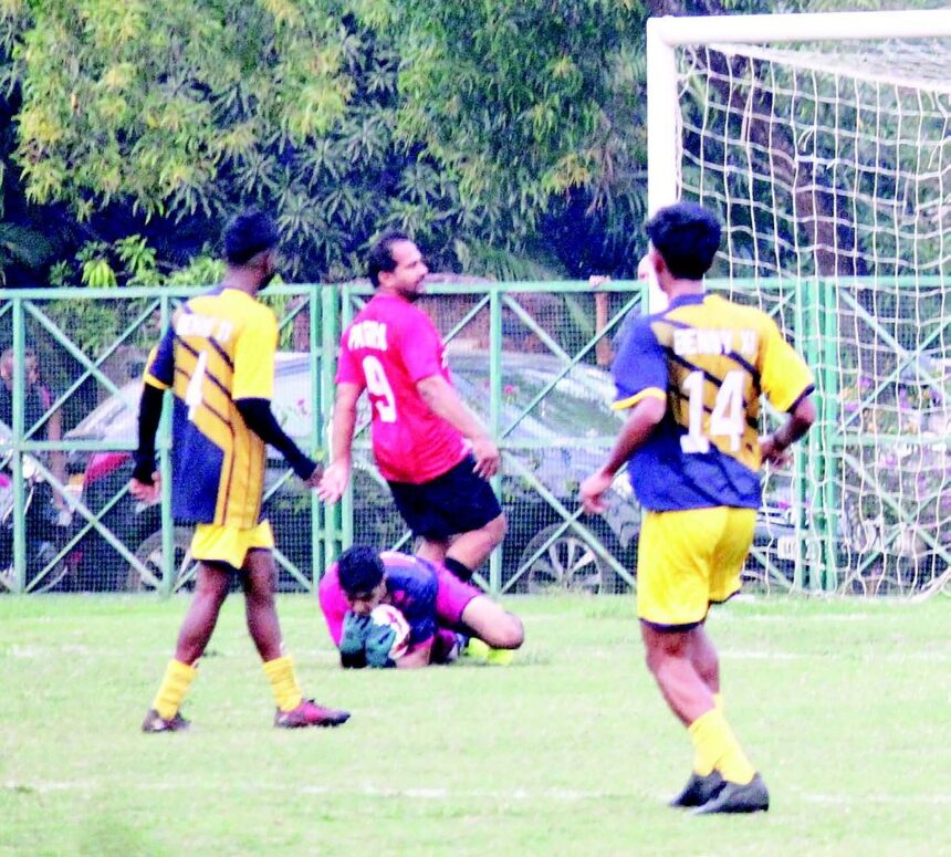 Benny XI hold PVC Parra 1 Benny XI hold PVC Parra