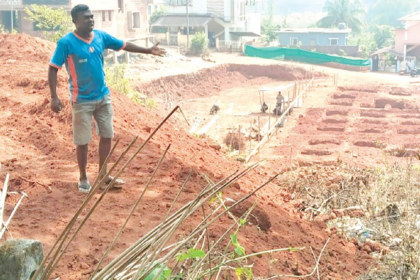 Bethora locals thwart filling of nullah for building construction