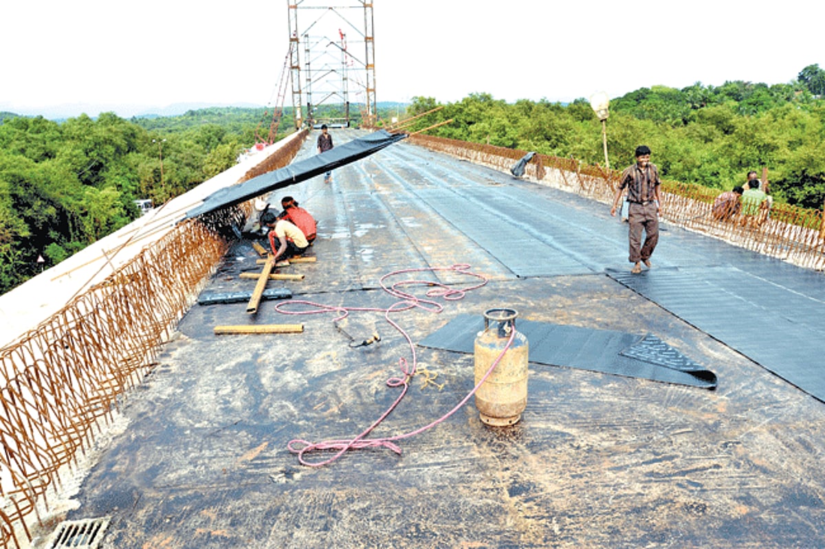 Better late than never: Work on the Calvim bridge is in full swing and it is expected to be ready by end of June. Construction of Calvim bridge was speeded up after some school students died when the bus they were traveling in plunged into river at this s