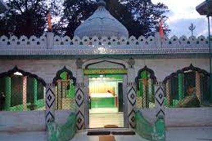 Betul Muslim community want CM to intervene in Dargah issue