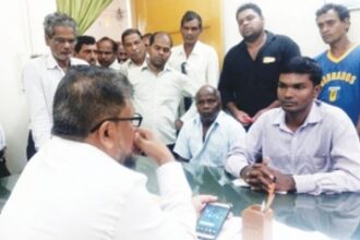 Bhirondem villagers confront power engineer over blackout