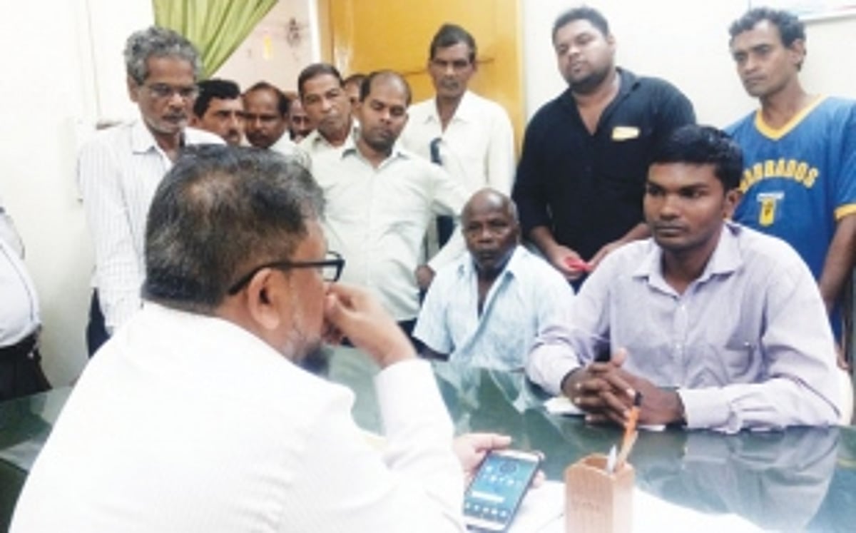 Bhirondem villagers confront power engineer over blackout