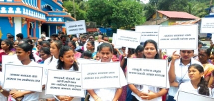 Bhoma locals protest against NH widening, urge Min to push for bypass