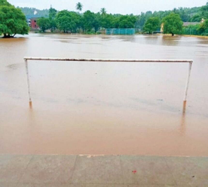 Bicholim MLA Patnekar, ex-MLA Sawal spar over floods