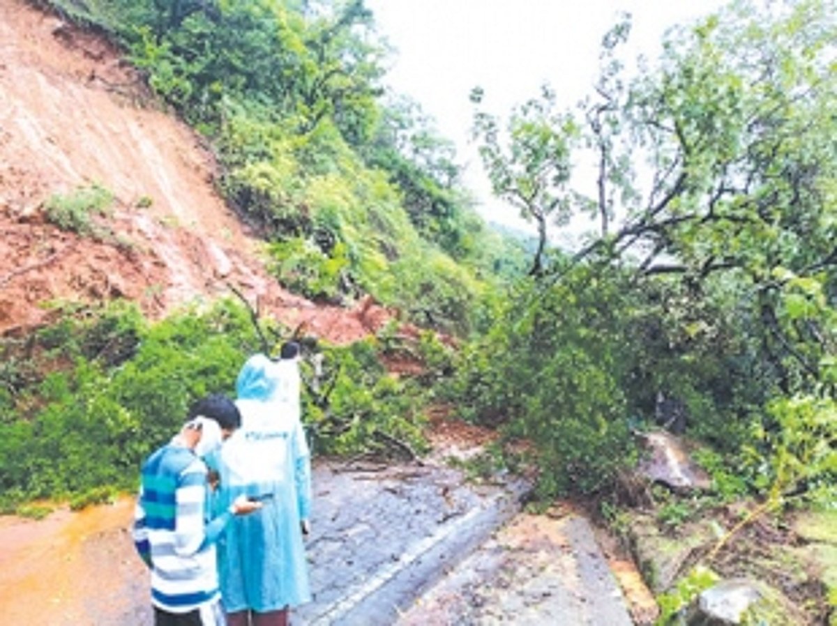 Bicholim, Sanquelim inundated and landslide in Chorla