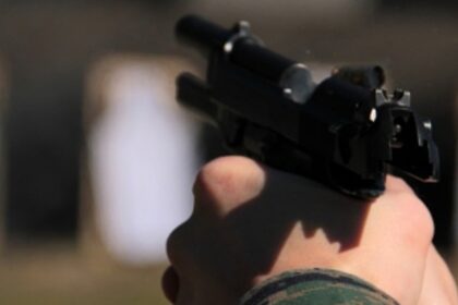 Bicholim councillor tries to thwart burglary threatened at gun point