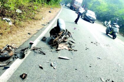 Bike-truck collision in Dharbandora claims student’s life
