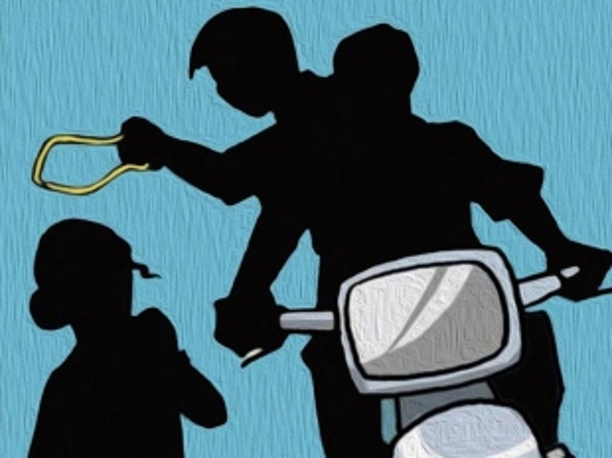 Bikers snatch woman’s gold chain at Borim