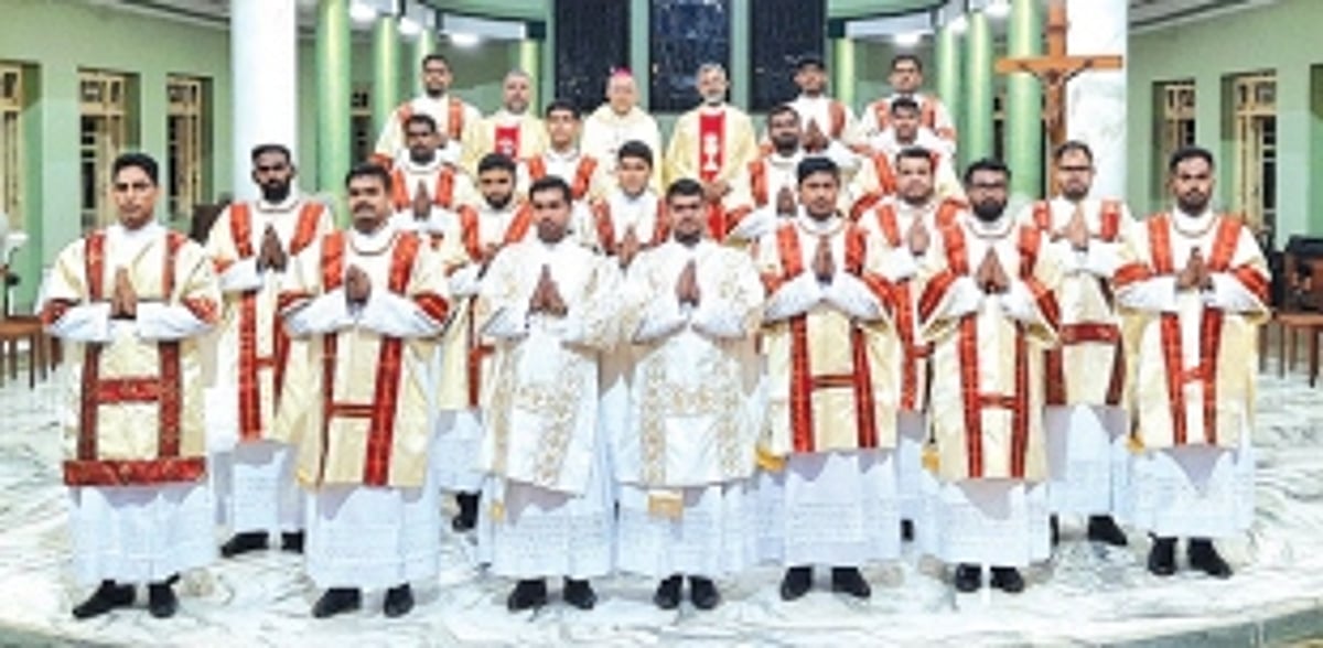 Bishop Alex Dias ordains   19 young men to deacons