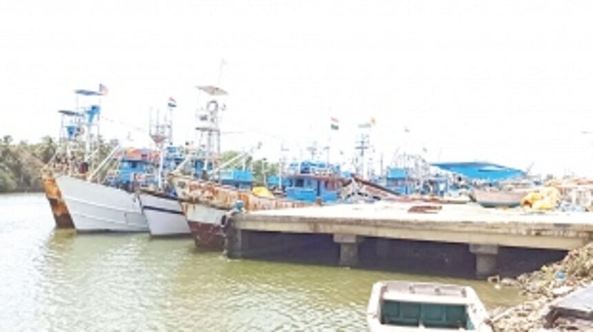 Boat owners in Cutbona urge govt to undertake jetty repairs before August 1 1 Boat owners in Cutbona urge govt to undertake jetty repairs before August 1