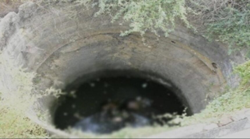 Body of man   fished out of   well at Comba