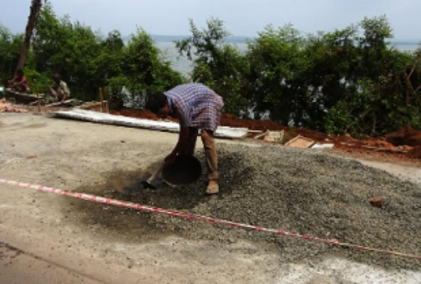 Bogda-Baina road tarring underway 1 Bogda-Baina road tarring underway