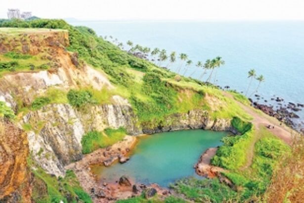 Bogmalo's heart-shaped lake now a 'den' for anti-socials