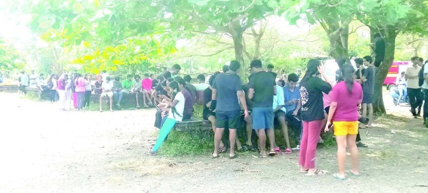Bomb scare forces evacuation of 600 in IIT-Goa Farmagudi 1 Bomb scare forces evacuation
of 600 in IIT-Goa Farmagudi