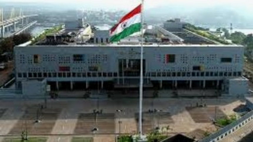 Bombay High Court Orders Immediate Action on Sewage Contamination in River Sal and Salpem Lake 1 Bombay High Court Orders Immediate Action on Sewage Contamination in River Sal and Salpem Lake