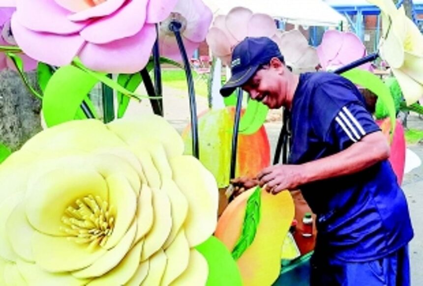 Bonderam flies Divadkar to UK