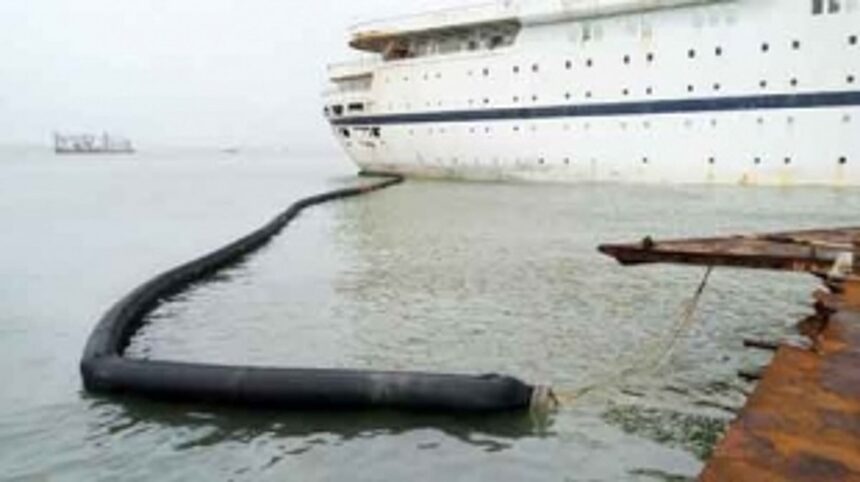 Booming tech used to contain oil spill from Qing