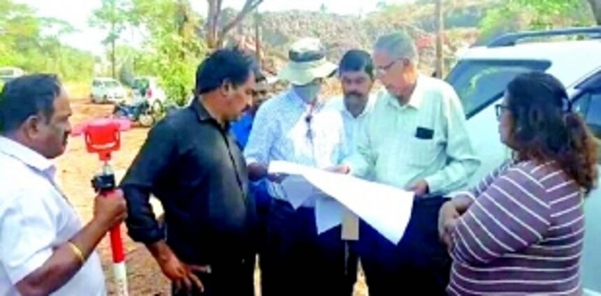 Borda, Raia locals halt kabrastan demarcation, demand re-survey for clarity on boundary points