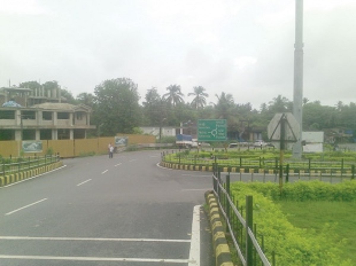 Borim locals urge govt to improvise the accident-prone traffic circle