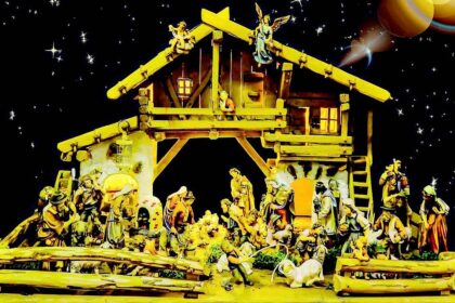 Born in the Manger: The story of the first Christmas Crib