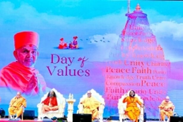 Brahmeshanand Swamiji addressed at BAPS Hindu Temple, Abu Dhabi - UAE