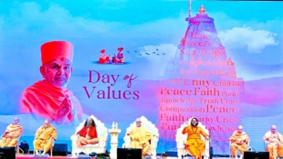 Brahmeshanand Swamiji addressed at BAPS Hindu Temple, Abu Dhabi - UAE