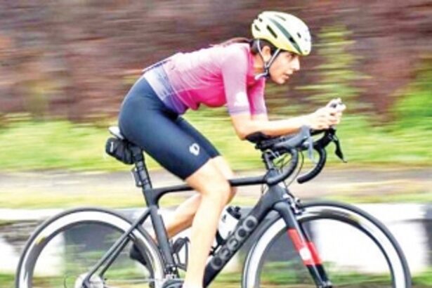 Brave Blanche cycles past CAG to the Nationals