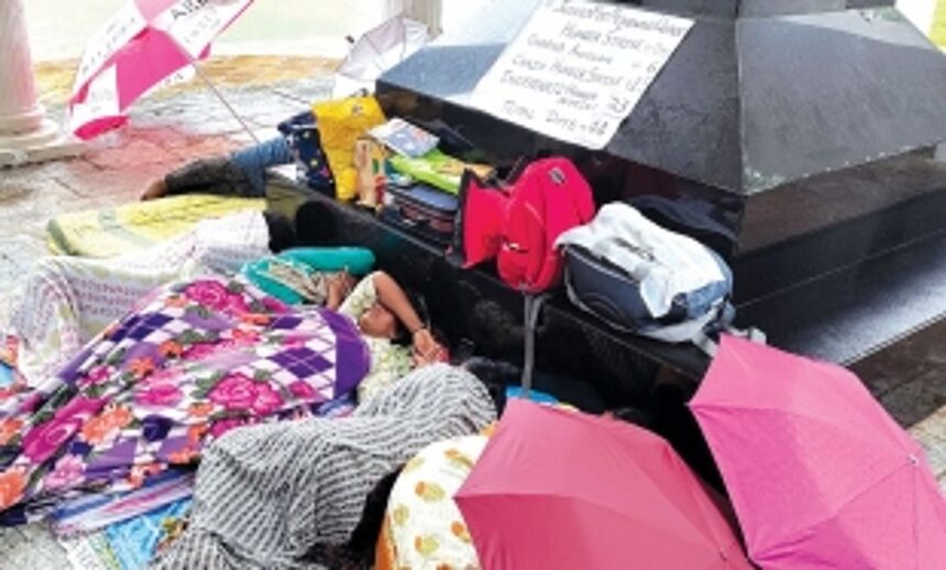 Bravehearts have no water, but fire rages in their bellies, as strike enters 45th day