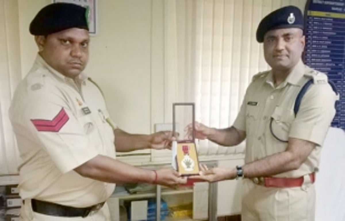 Bravery award for  Curchorem constable