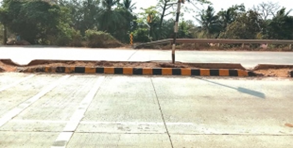Breach of NH road medians need immediate attention of authorities