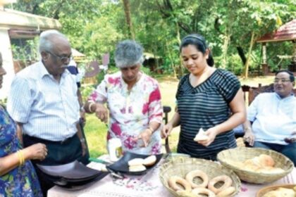 Breaking bread at Poderanchem Fest