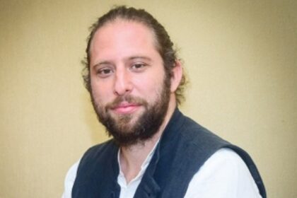 Bridging countries through musical traditions