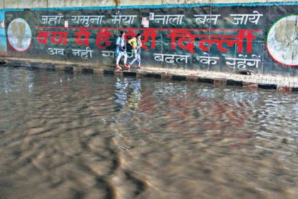 Brief Rain Spell Causes Waterlogging, Traffic Chaos in Delhi; Political Blame Game Erupts