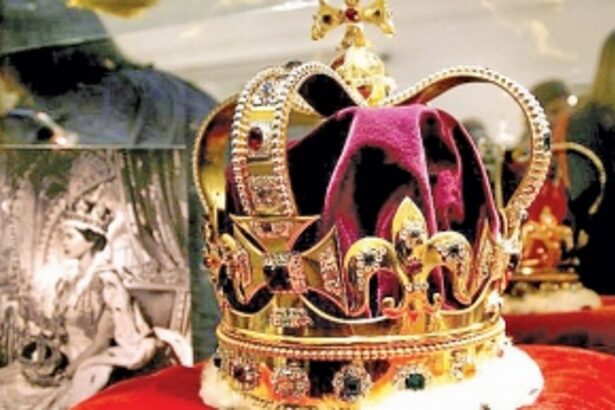 British crown jewels  buried in biscuit tin  during WWII