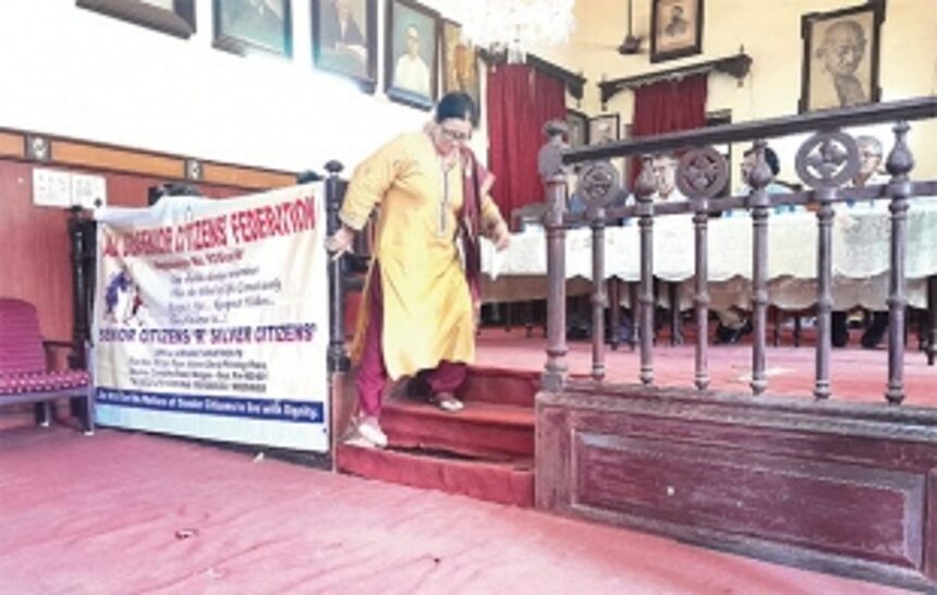 Broken steps, threadbare carpet in Margao’s neglected Municipality Hall irks citizens