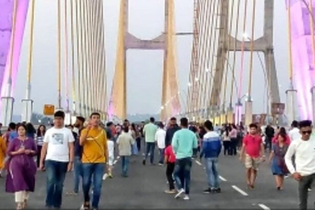 Bumper-to-bumper traffic for 3rd day; No more selfies, New Zuari Bridge to remain closed today
