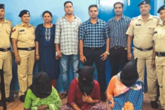Bus driver helps nab Bangla women gold snatchers
