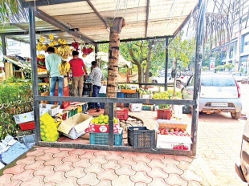 Bus stop or a fruit stop?